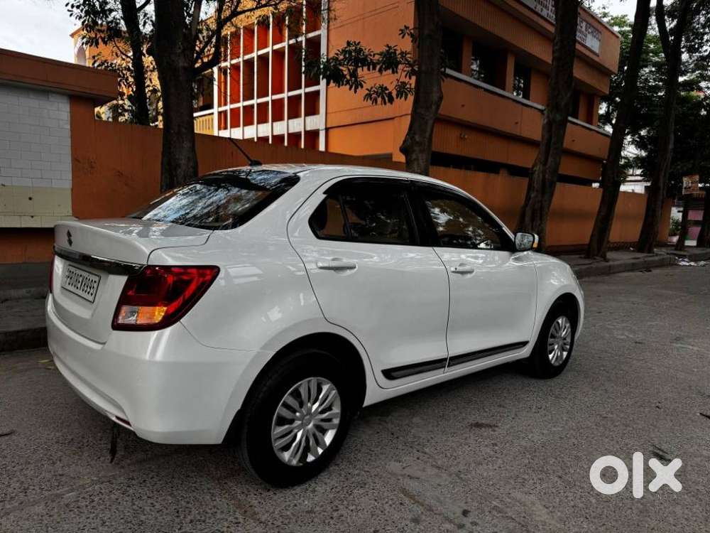 Maruti Suzuki Swift Dzire Vxi Optional, 2021, Petrol
