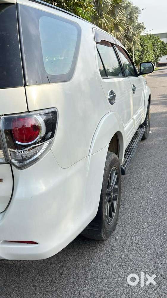 Toyota Fortuner 3.0 D-4d 2015 Model