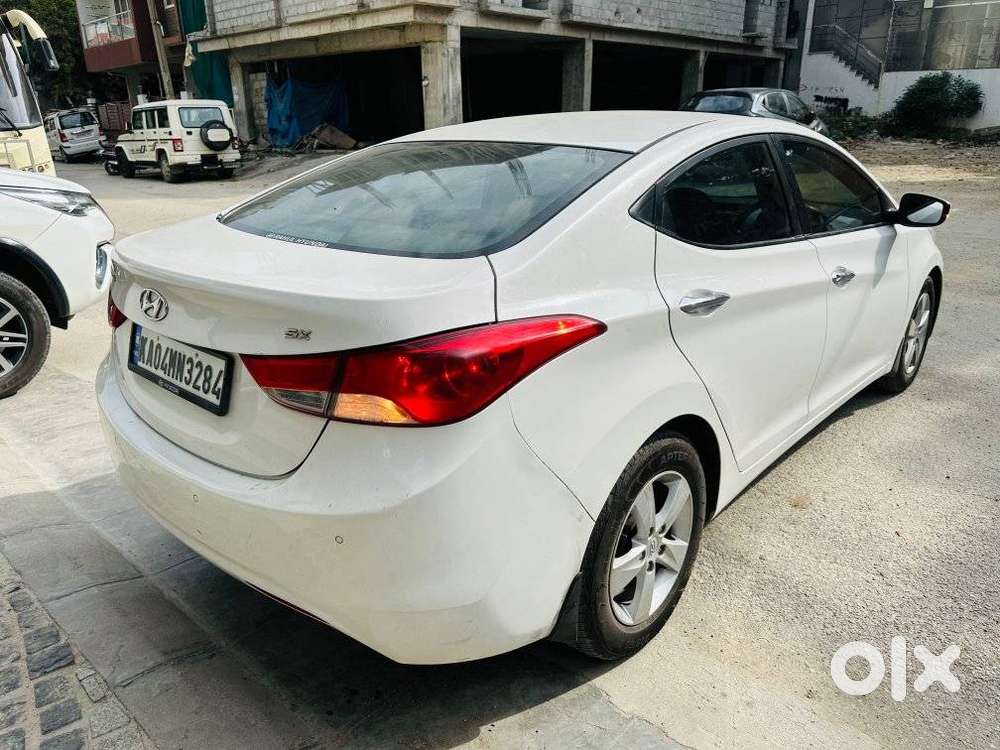 Hyundai Elantra 1.8 SX MT, 2014, Petrol