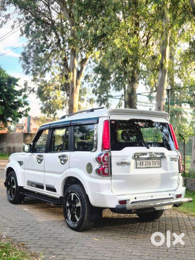 Mahindra Scorpio Classic, 2024, Diesel