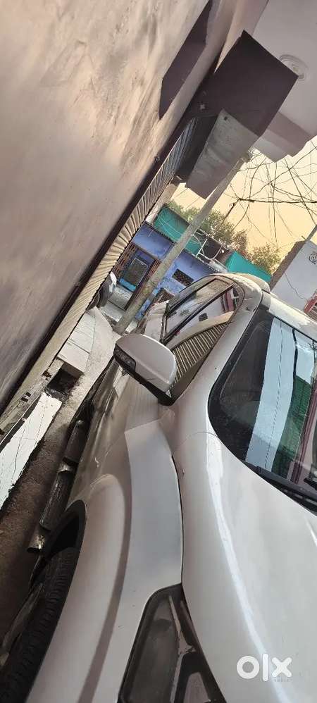 Mahindra Xuv500 2015
