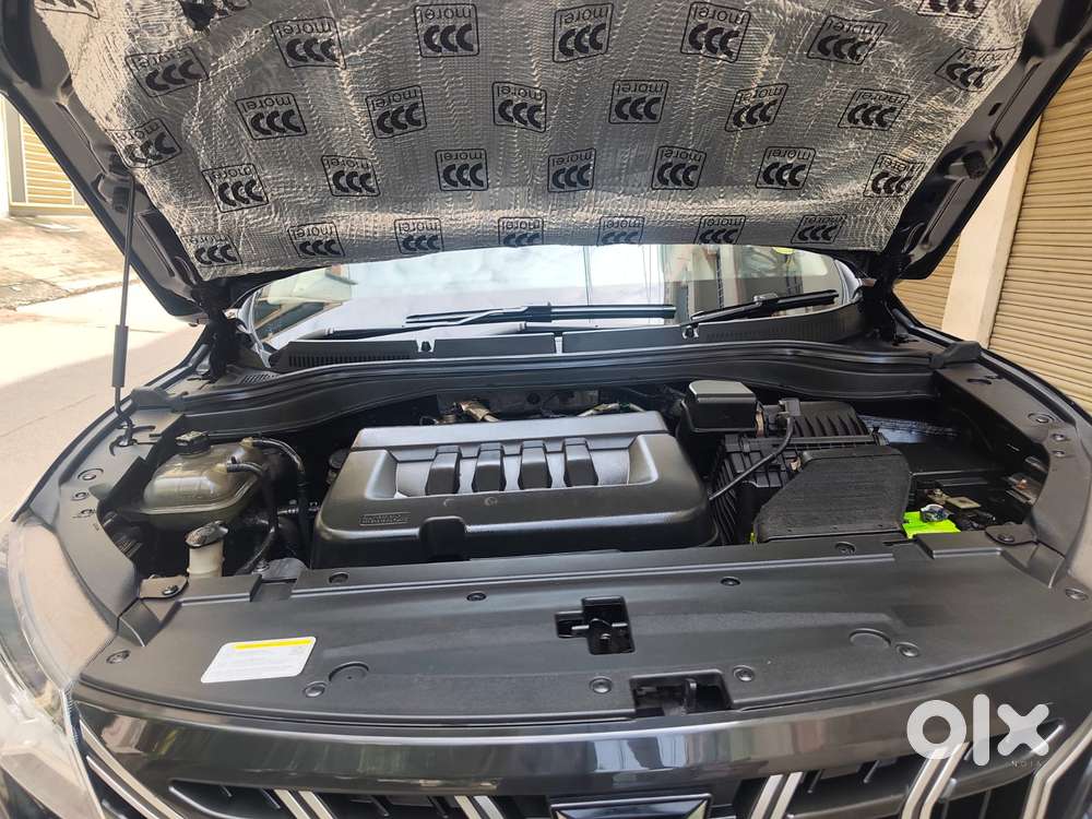 Mahindra Xuv700 2.2 Ax 7 Diesel At Str, 2023, Diesel