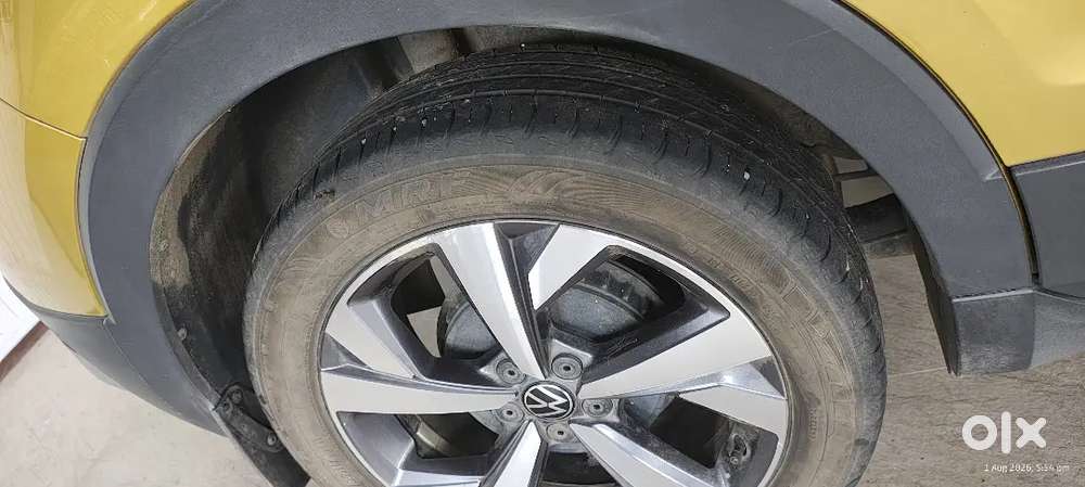2024 Volkswagen Taigun Topline 1.0 Tsi Mt &ndash; Kurkuma Yellow