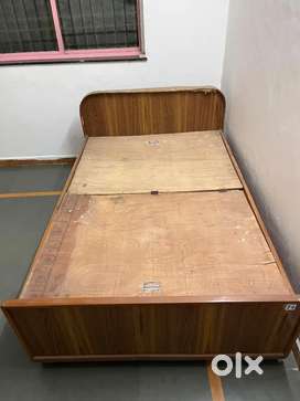 Sagwan wood bed old olx discount
