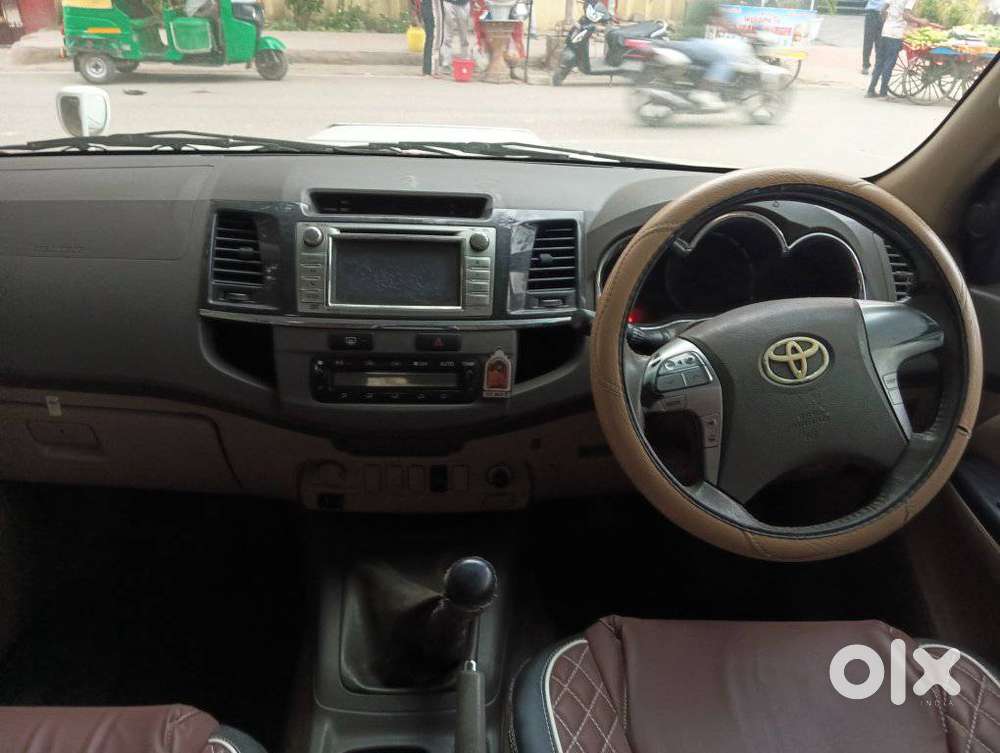 Toyota Fortuner 3.0 4x4 Manual, 2012, Diesel