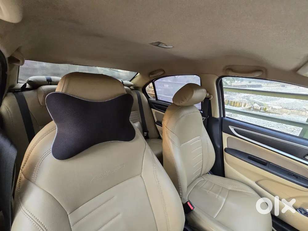 Honda Amaze 2023 Petrol Well Maintained