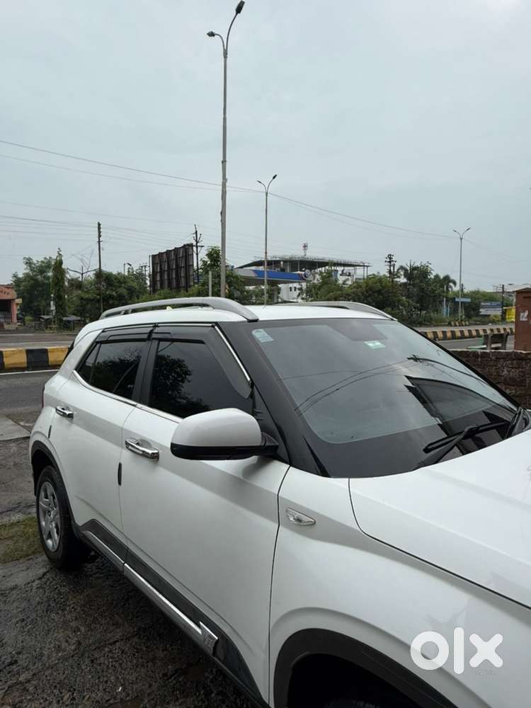 Hyundai Venue Petrol 2021
