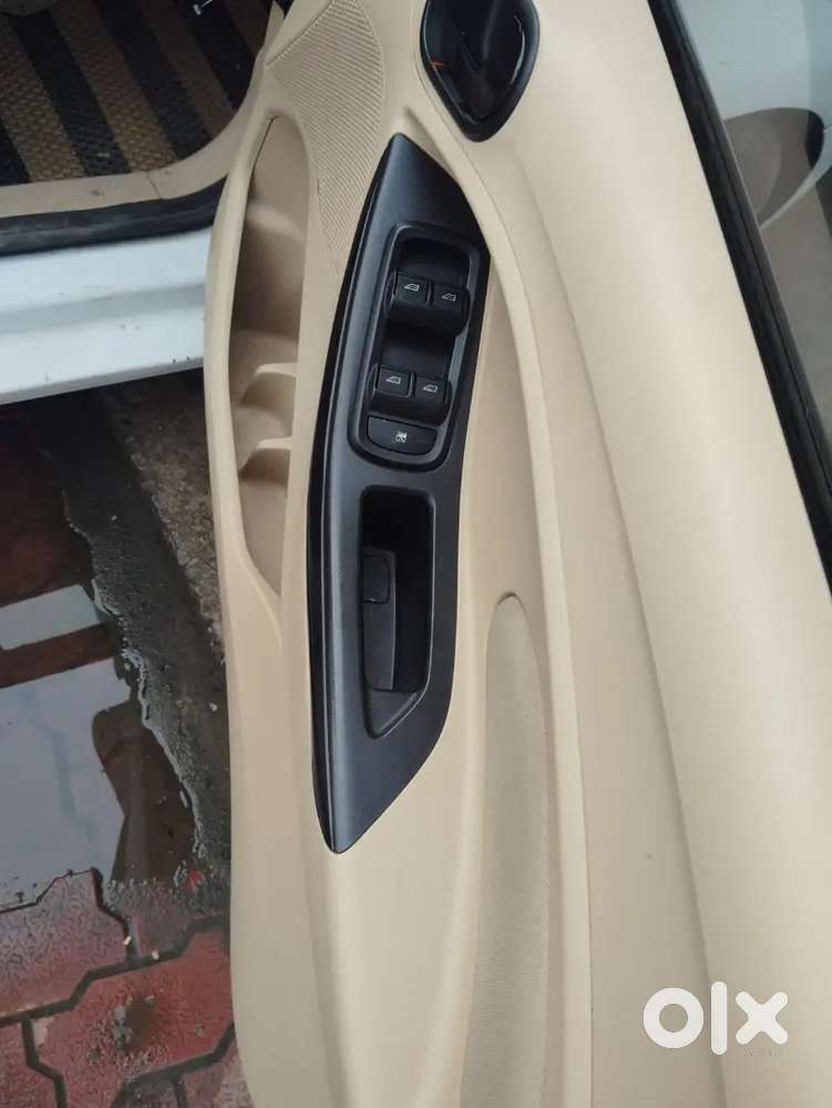 Single Hand First Owner Figo Aspire Petrol