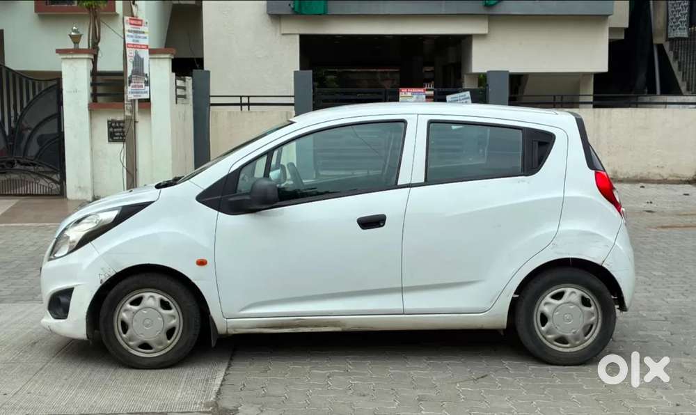 Chevrolet Beat, 2015, Petrol