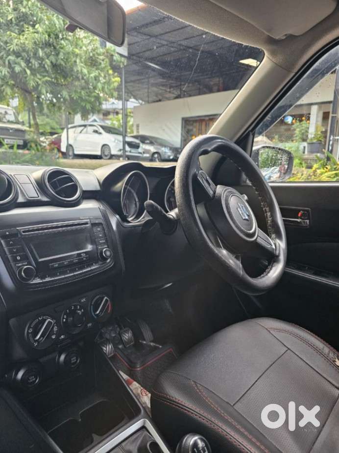 Maruti Suzuki Swift Vxi + Manual, 2018, Petrol