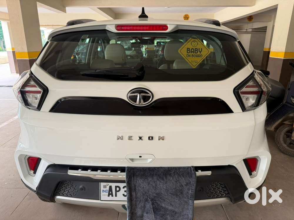 Tata Nexon Xz+s Petrol |2023|1st Owner |45000km |warranty Till Jan2028