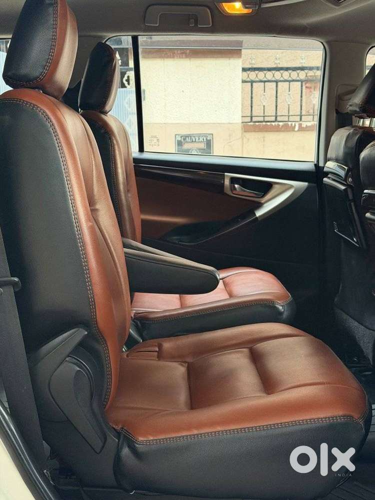 Toyota Innova Crysta 2.8z Automatic, 2016, Diesel