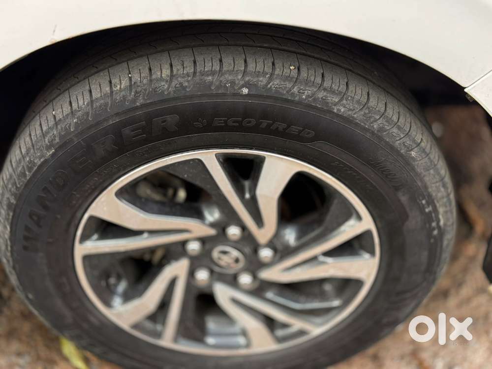 Toyota Innova Crysta 2.4 G Mt, 2022, Diesel