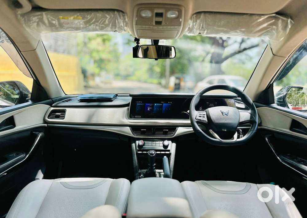 Mahindra Xuv700 2.2 Ax 5 Diesel Mt Str, 2023, Diesel