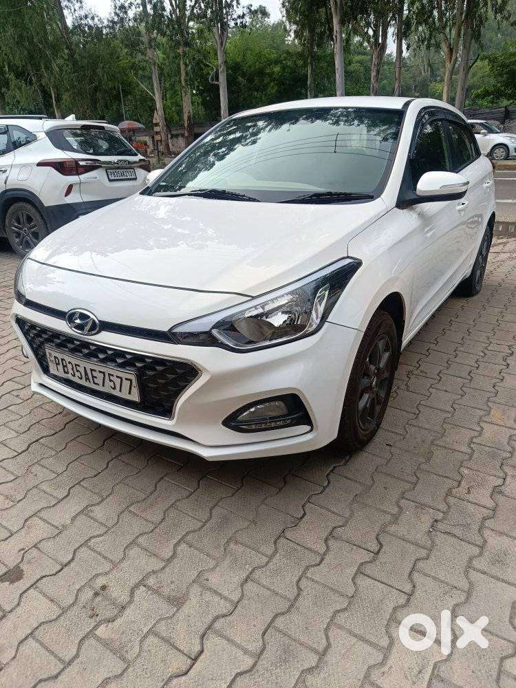 Hyundai Elite I20 Sportz (o) 1.2, 2019, Petrol