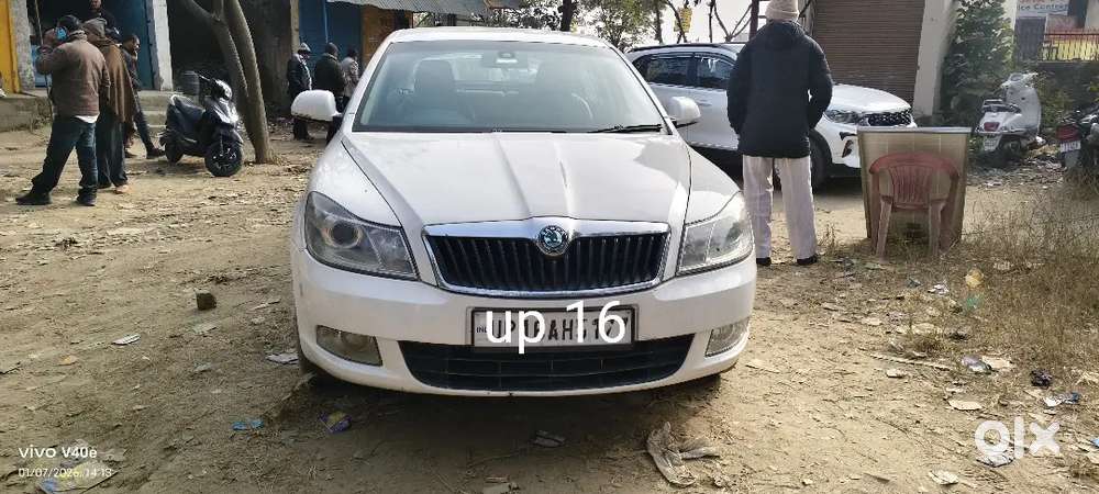 Skoda Laura 2012