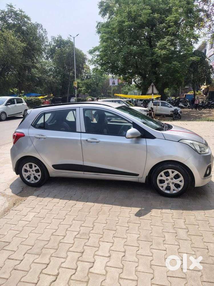 Hyundai Grand I10 2013-2016 Sportz, 2015, Petrol