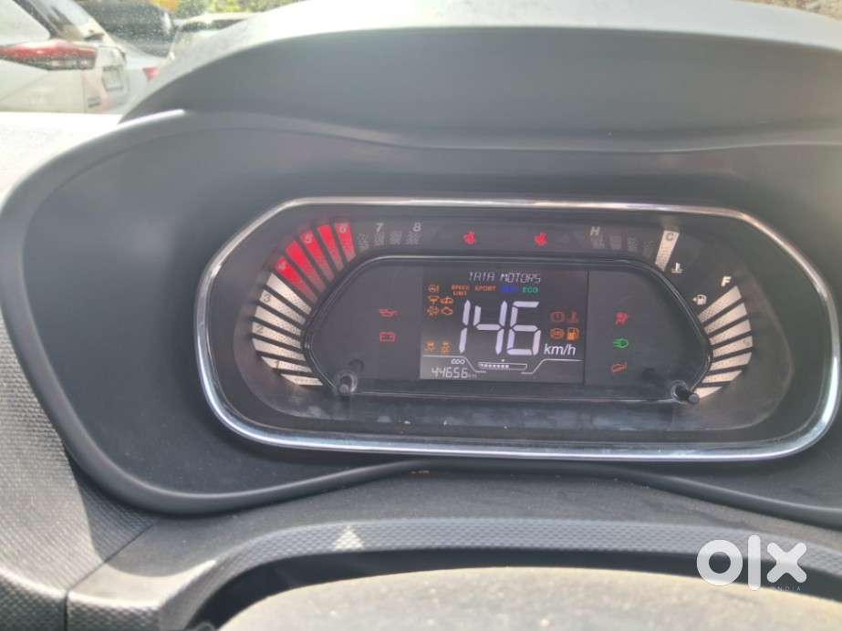 Tata Nexon 1.5 Revotorq Xm (s), 2023, Diesel