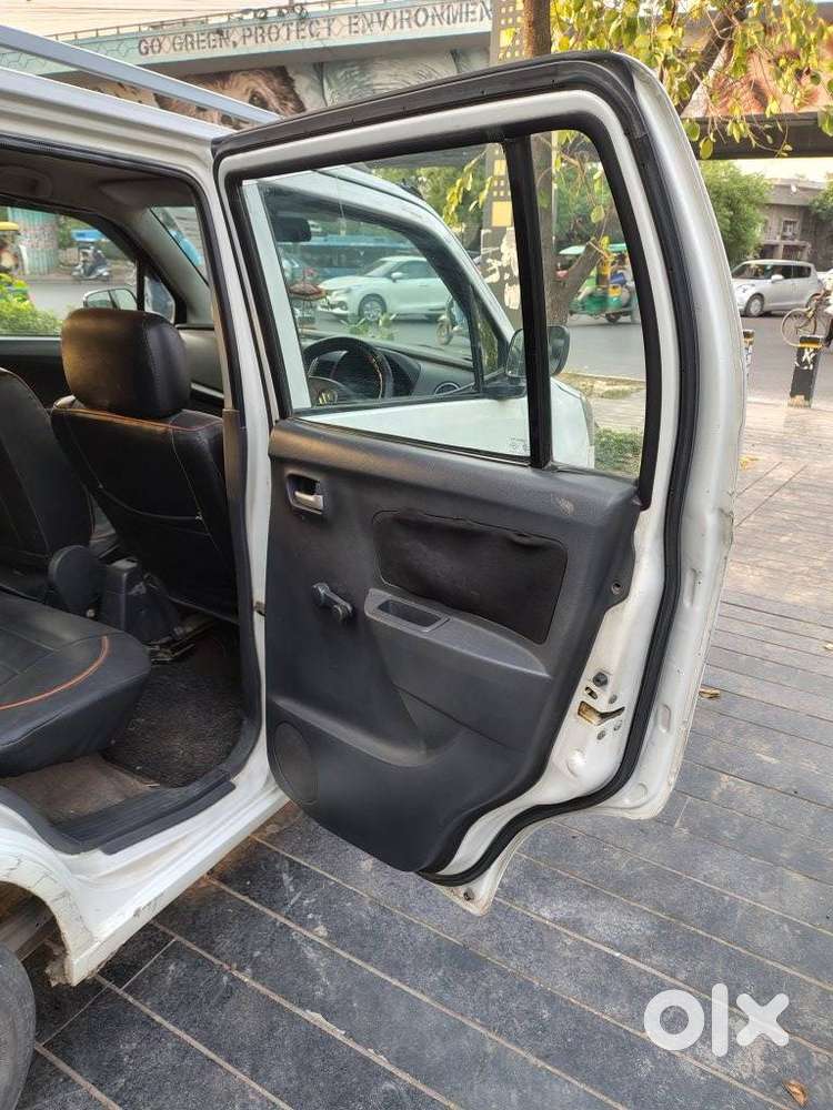 Maruti Suzuki Wagon R 1.0 2010-2013 Lxi Cng, 2011, Cng & Hybrids