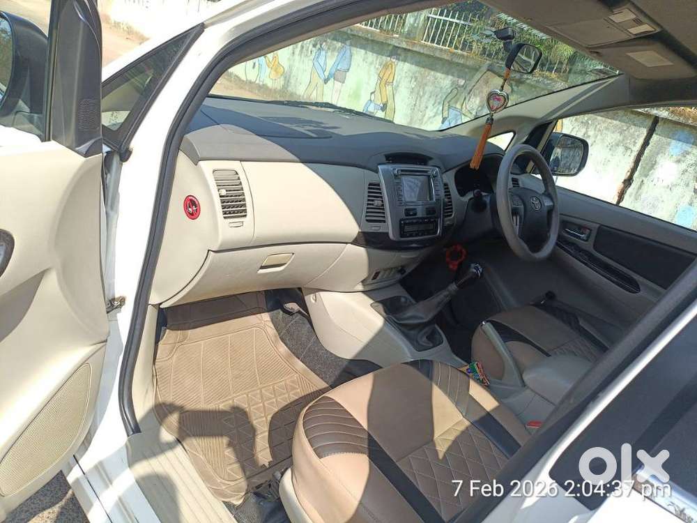 Toyota Innova 2.5 Z Diesel 7 Seater, 2014, Diesel