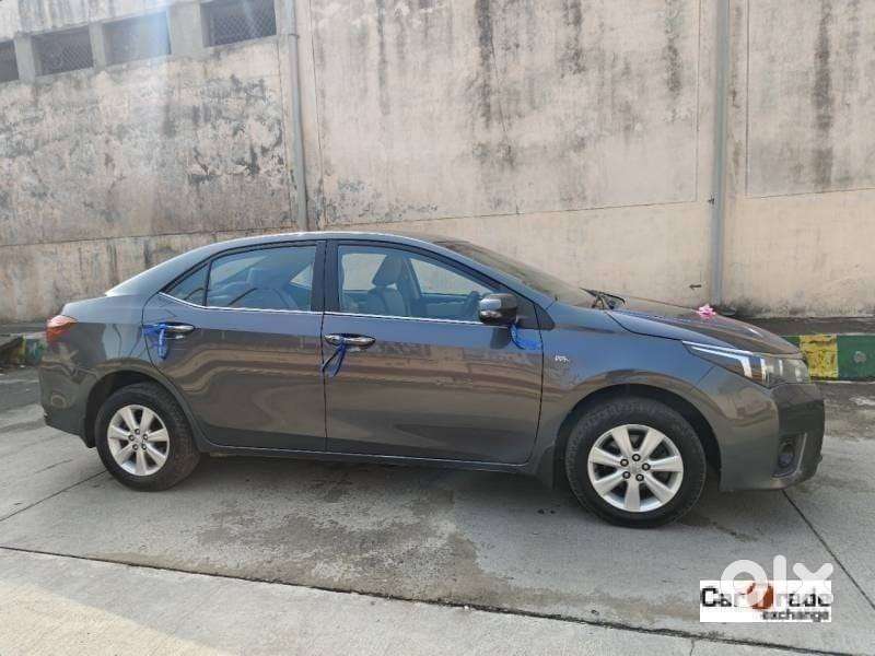 Toyota Corolla Altis 2010-2013 G Hv At, 2015, Petrol
