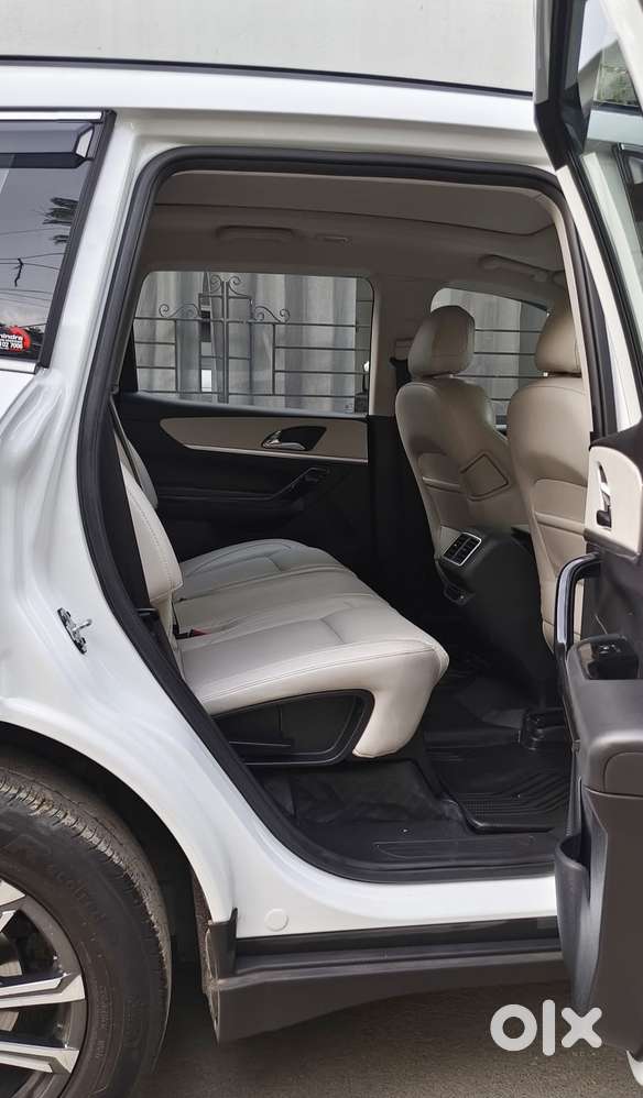 Mahindra Xuv700 2.2 Ax 7 Diesel At Luxury Pack Str, 2023, Diesel