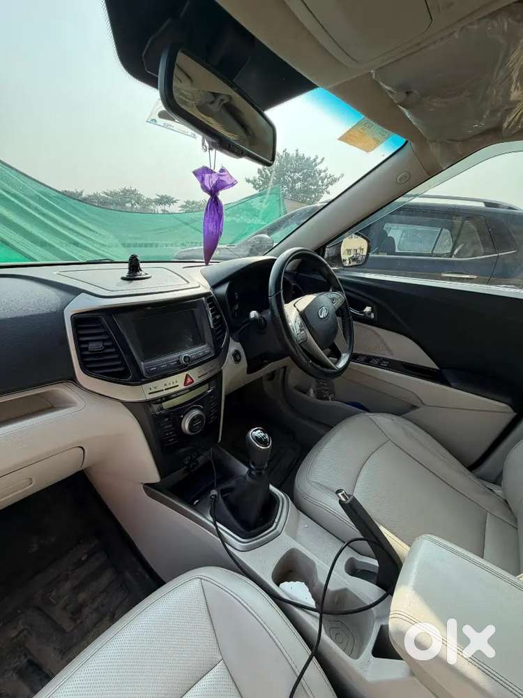 Mahindra Xuv300 W8(o) Less Driven Like New Condition