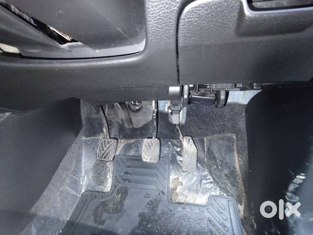 Maruti Suzuki Xl6 1.5 Alpha Mt, 2021