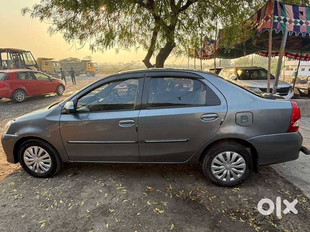 Toyota Platinum Etios 2016 Diesel Well Maintained