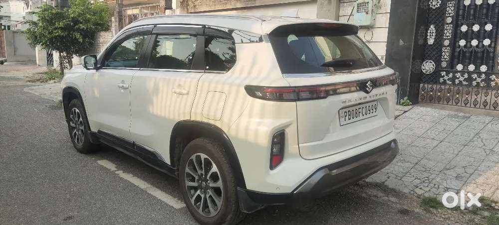 Maruti Suzuki Grand Vitara 2023 Petrol Well Maintained