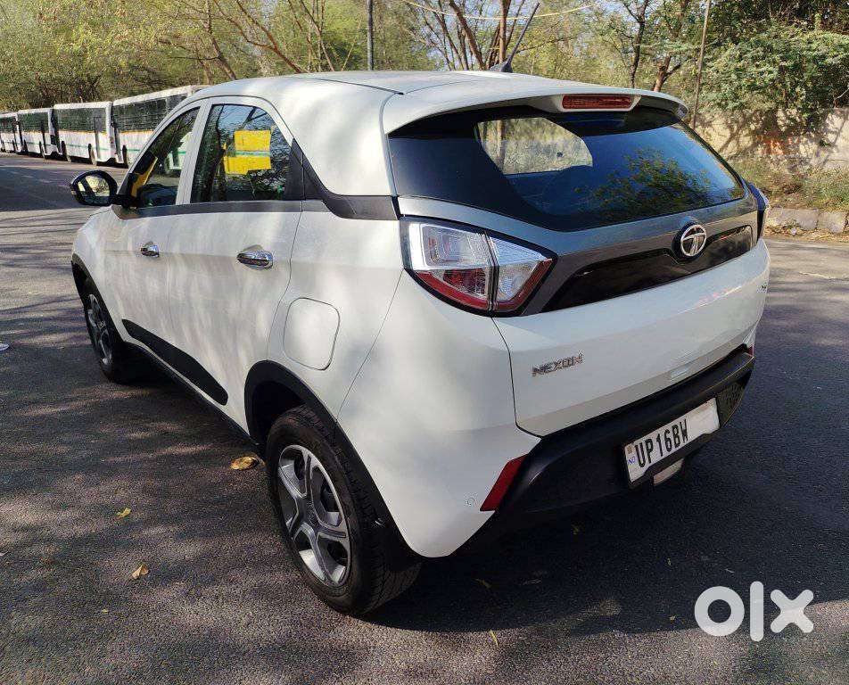 Tata Nexon Creative Plus S 1.2 Revotron Petrol 6 Mt, 2018, Petrol