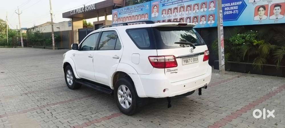Toyota Fortuner 3.0 4x4 Manual, 2010, Diesel