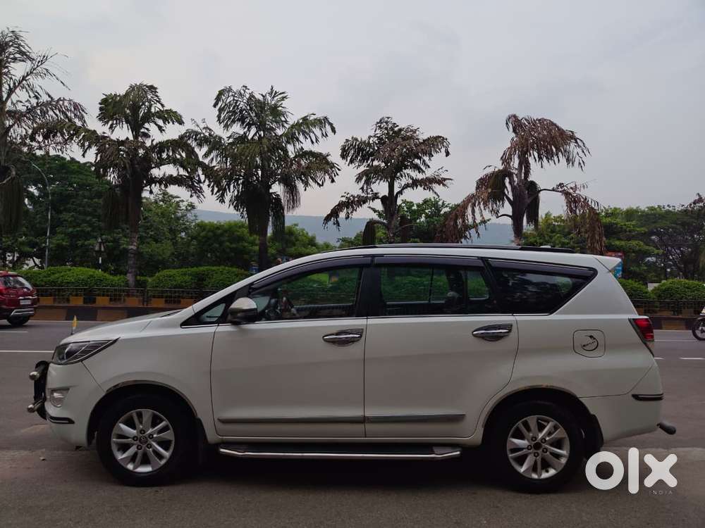 Toyota Innova Crysta 2.4 V 7 Str, 2018, Diesel