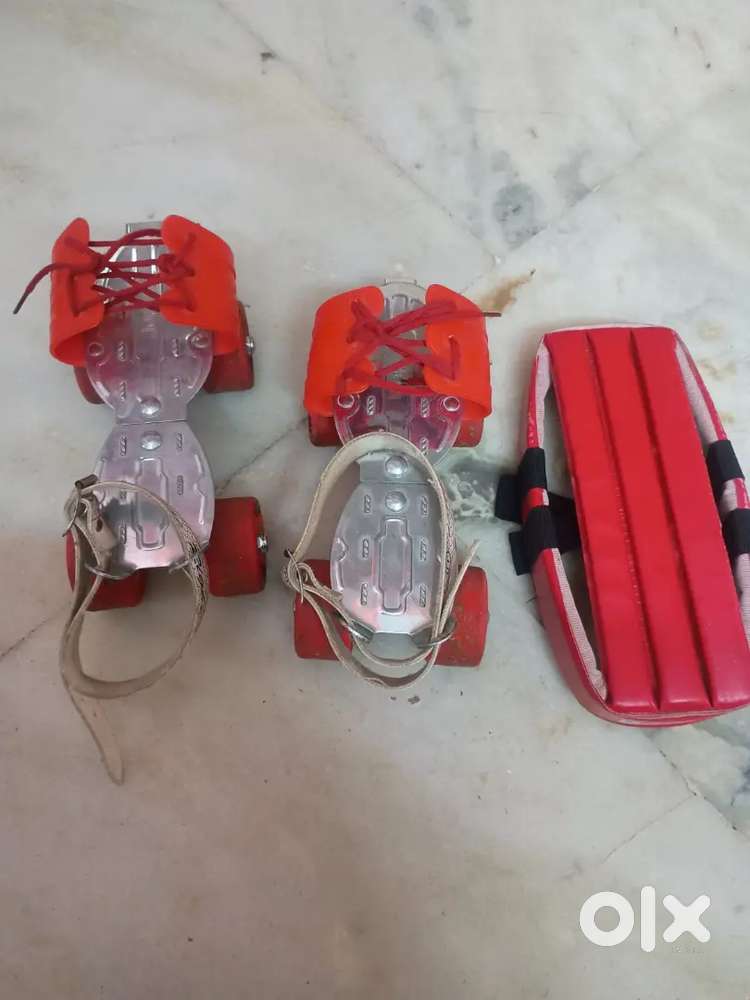 Skating shoes