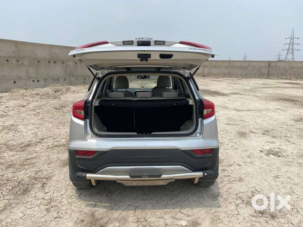 Mahindra Xuv300 W8 Option, 2021