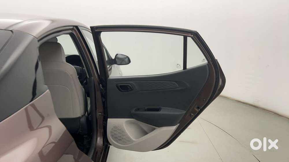 Hyundai Aura [2023-ongoing] 1.2 S Petrol Manual, 2021, Petrol