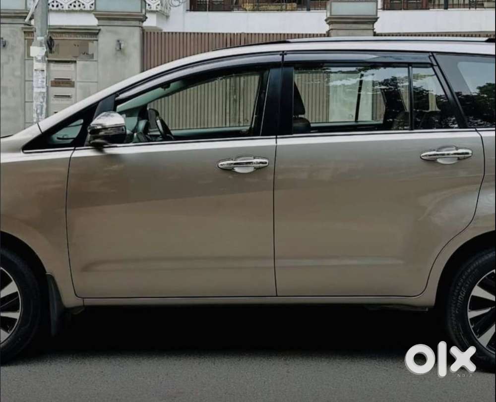 Toyota Innova Crysta [2020-ongoing] 2.4 Zx At 7 Str, 2022, Petrol