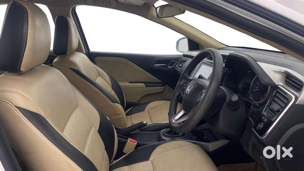 Honda City I-vtec V, 2020, Petrol