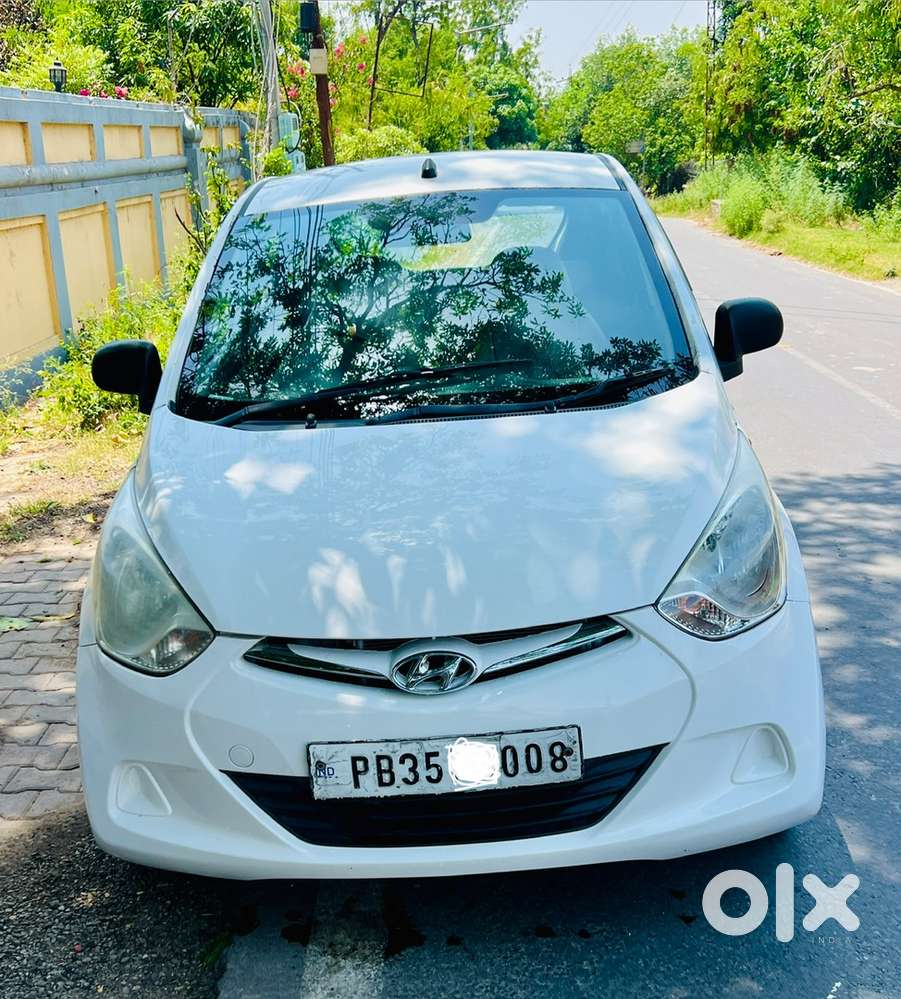 Hyundai Petrol Car 2012