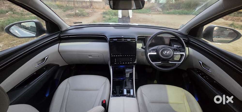 Hyundai Tucson Signature 2.0 At Petrol Dual Tone, 2024, Petrol