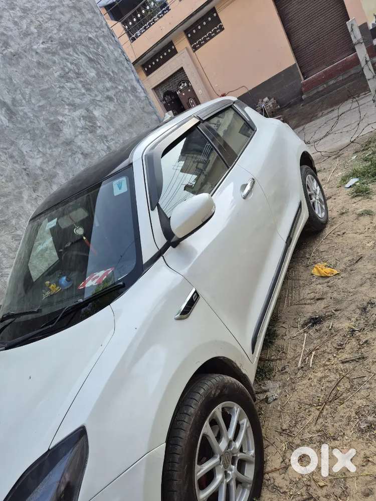 Maruti Suzuki Swift 2019 Petrol 35000 Km Driven