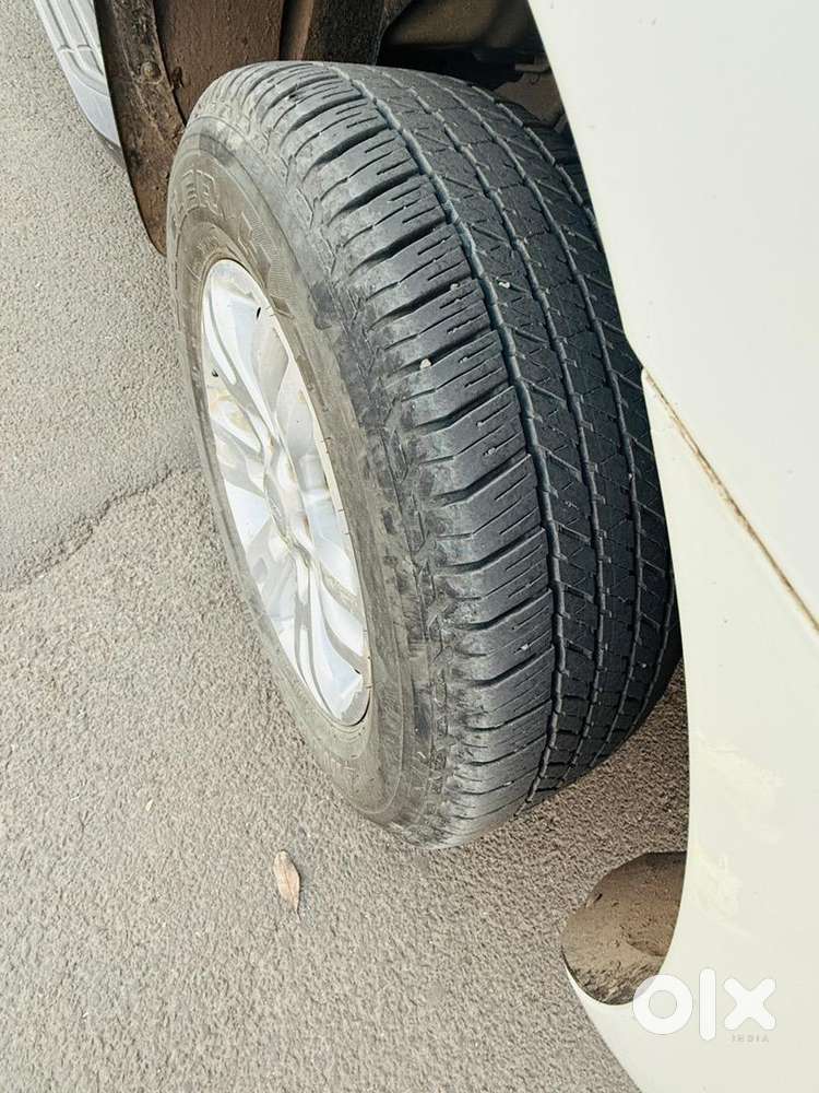 Ford Endevour Trend 4x2 At, Mh12 White Color