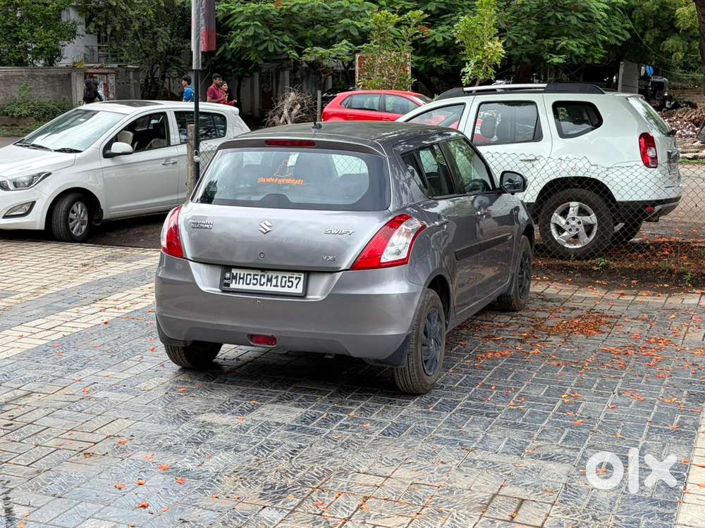 Maruti Suzuki Swift Vxi Optional, 2015, Petrol