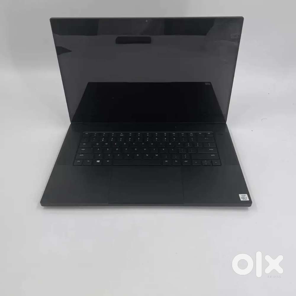 Razer Blade 15 Advanced 4K TOUCH 2.3 GHz i7-10875H 32GB 1TB RTX 2080 S