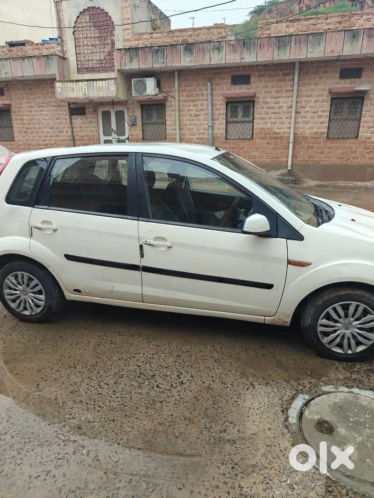 Ford Figo Diesel Titanium 2011