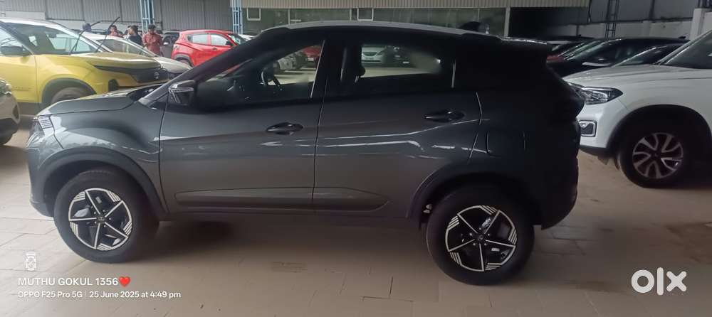 Tata Nexon Fearless 1.2 Revotron Petrol 6 Mt Dt, 2023, Petrol