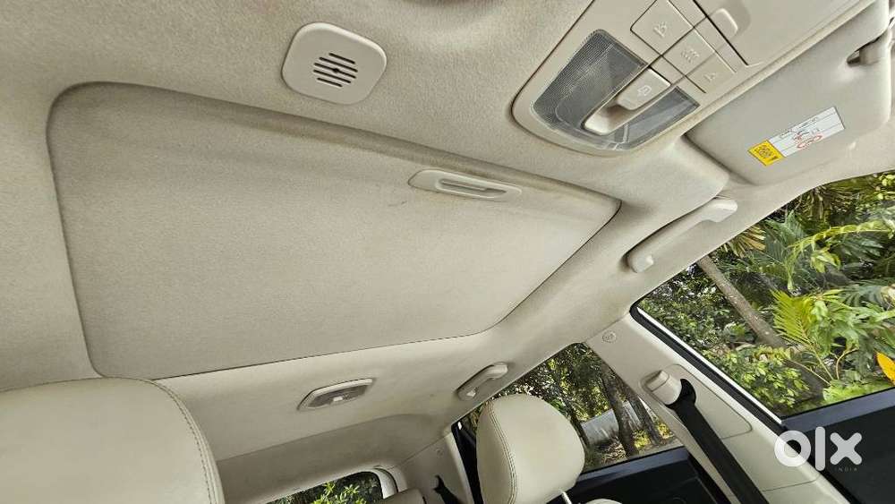 Mahindra Xuv300 1.2 W8 (o) Amt Petrol, 2020, Petrol