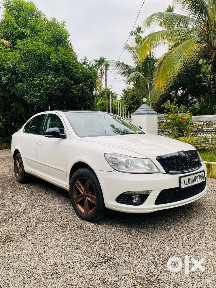 Skoda Laura 2009 1.9 Tdi Automatic With Vrs Body Kit Well Maintained