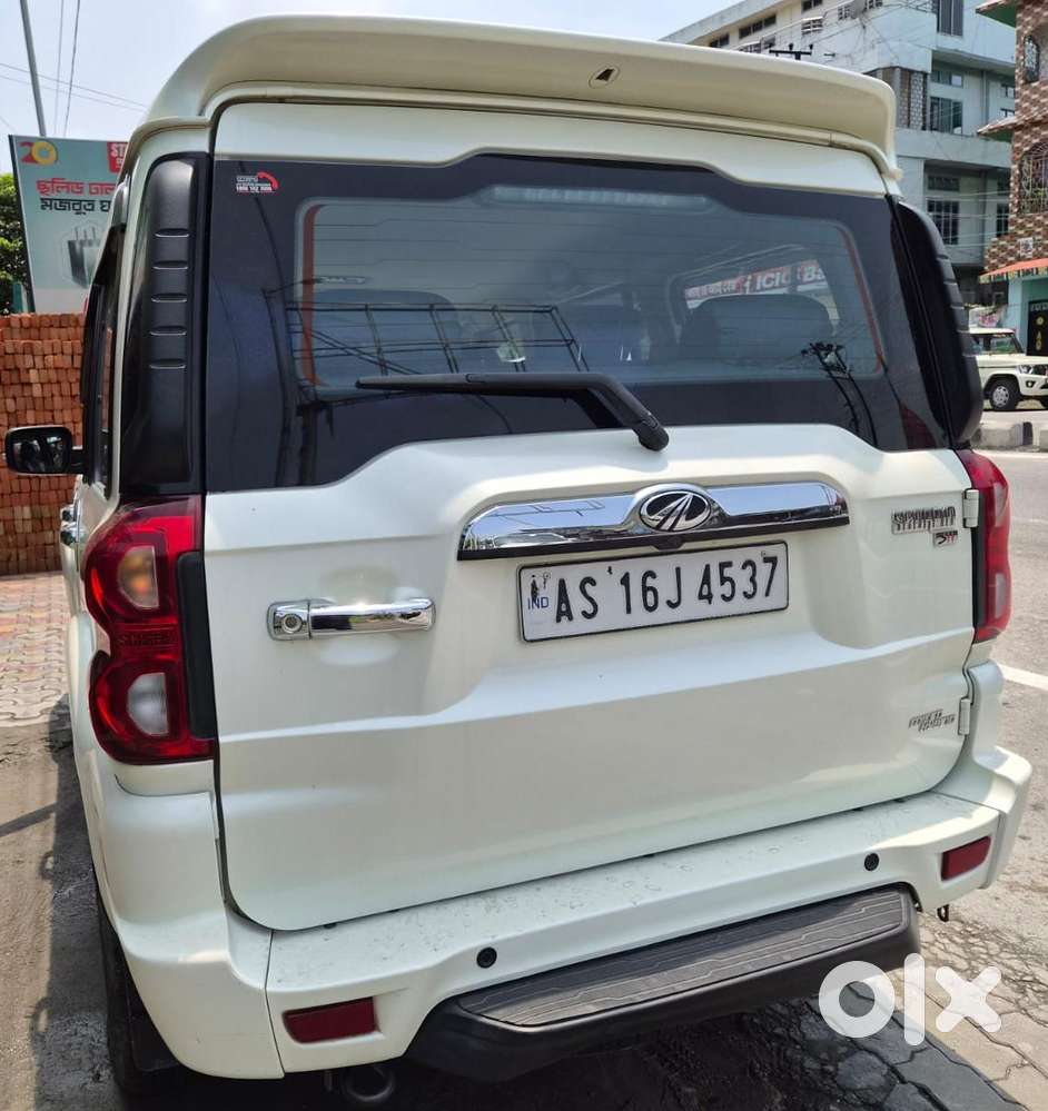 Mahindra Scorpio S11 Mt 7s, 2022, Petrol