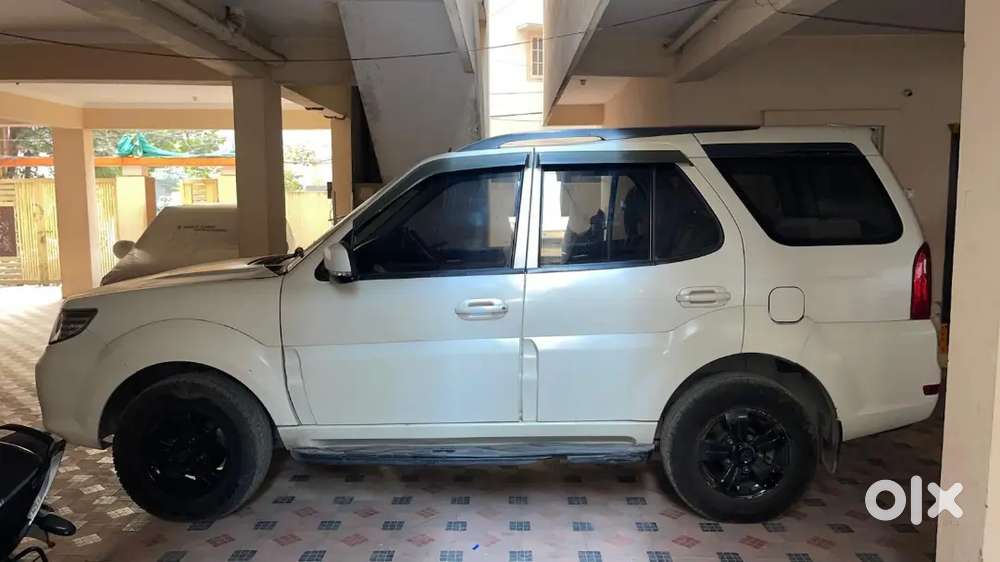 Tata Safari Storme Lx 2014